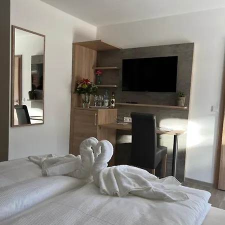 Ocean Hotel *
